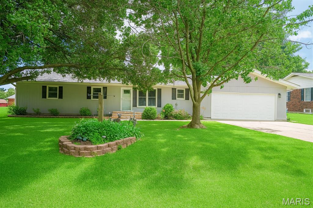 1008 W Saint Johns Street