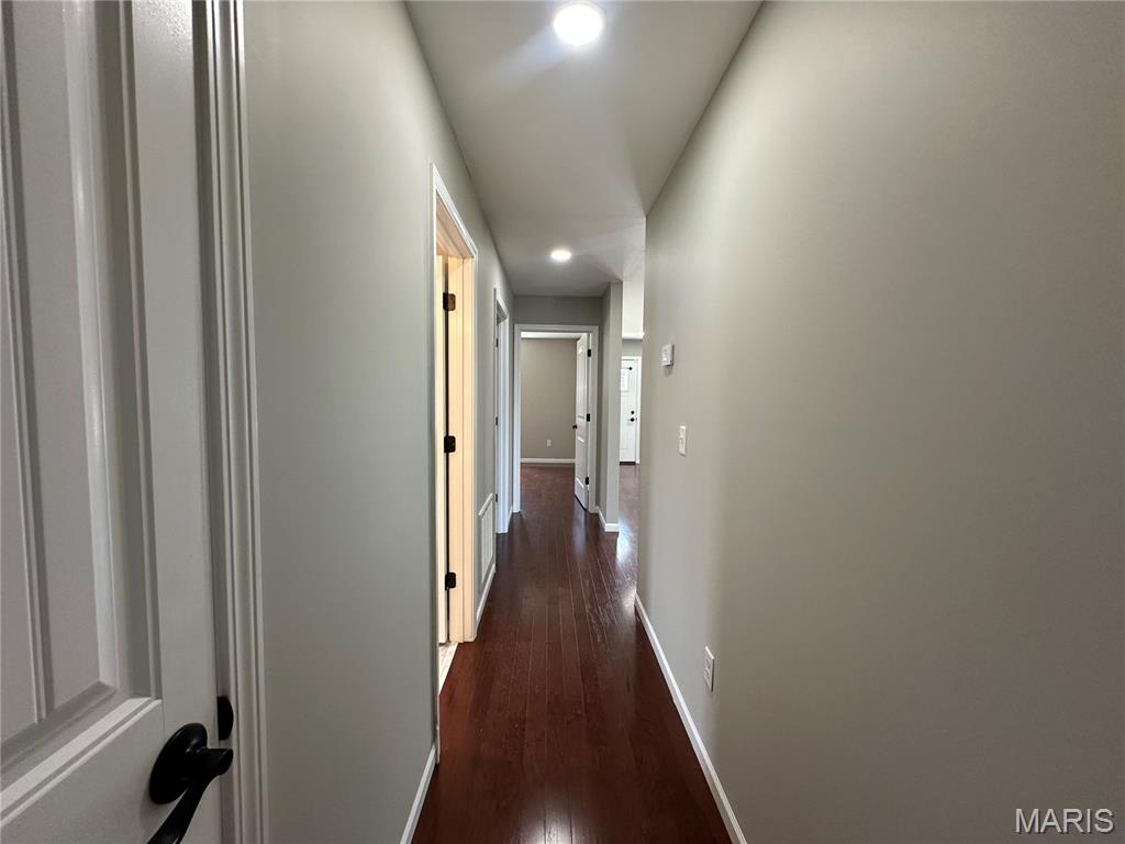403 E Wells