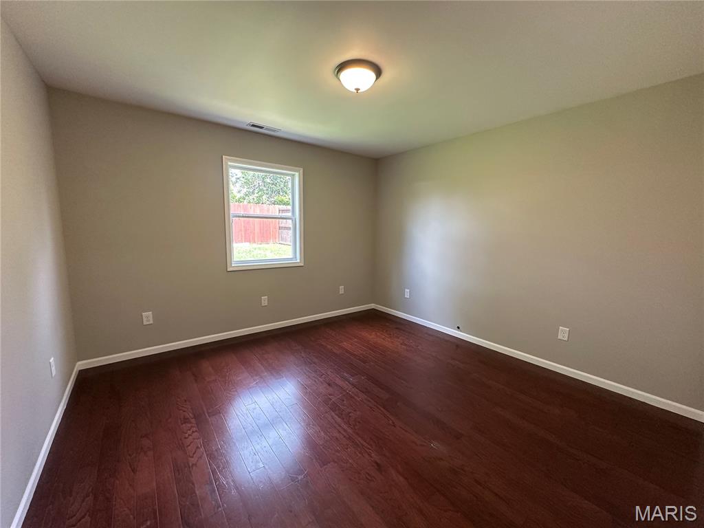 403 E Wells