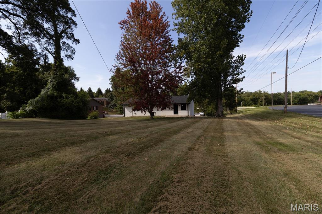 7 Coachlight Drive