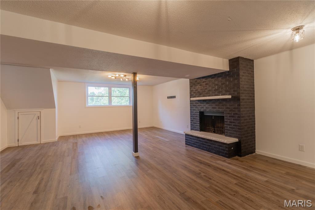 7 Coachlight Drive