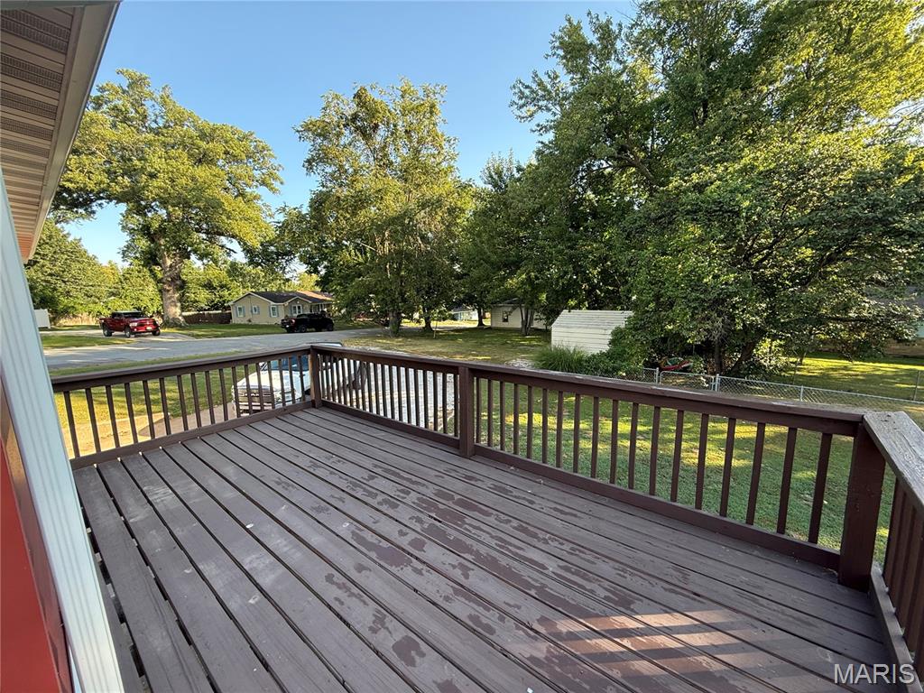 32 Wauneta Place