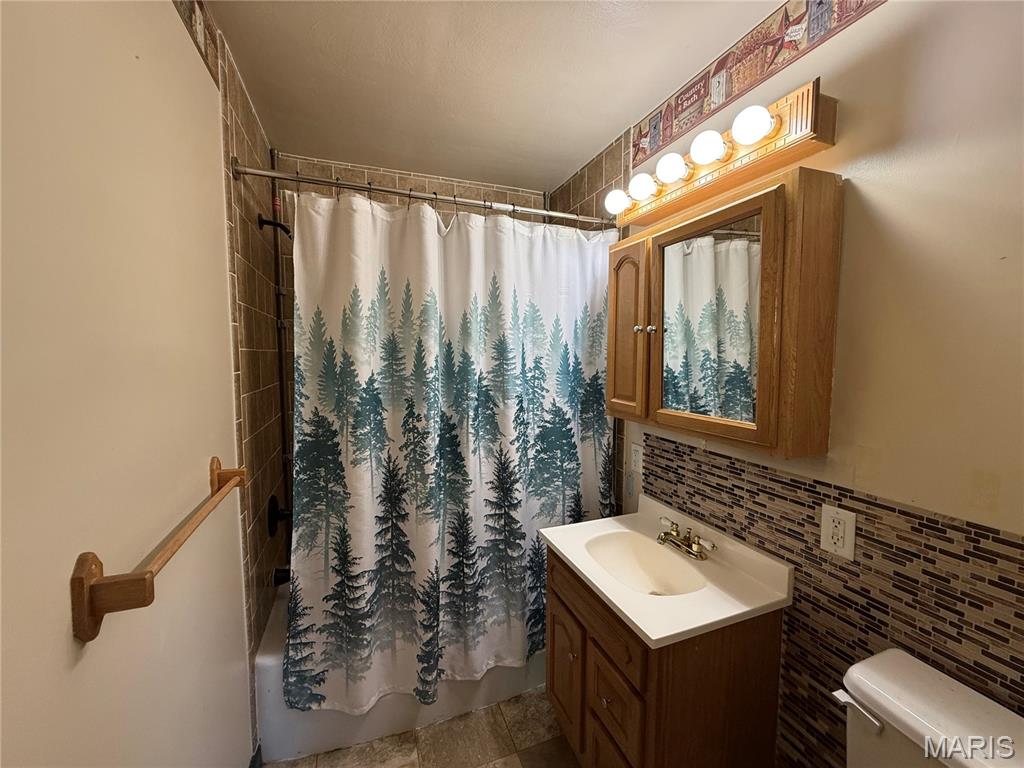 32 Wauneta Place
