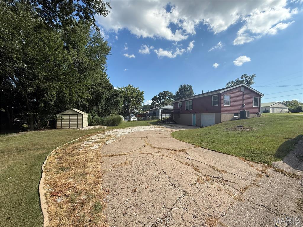 32 Wauneta Place