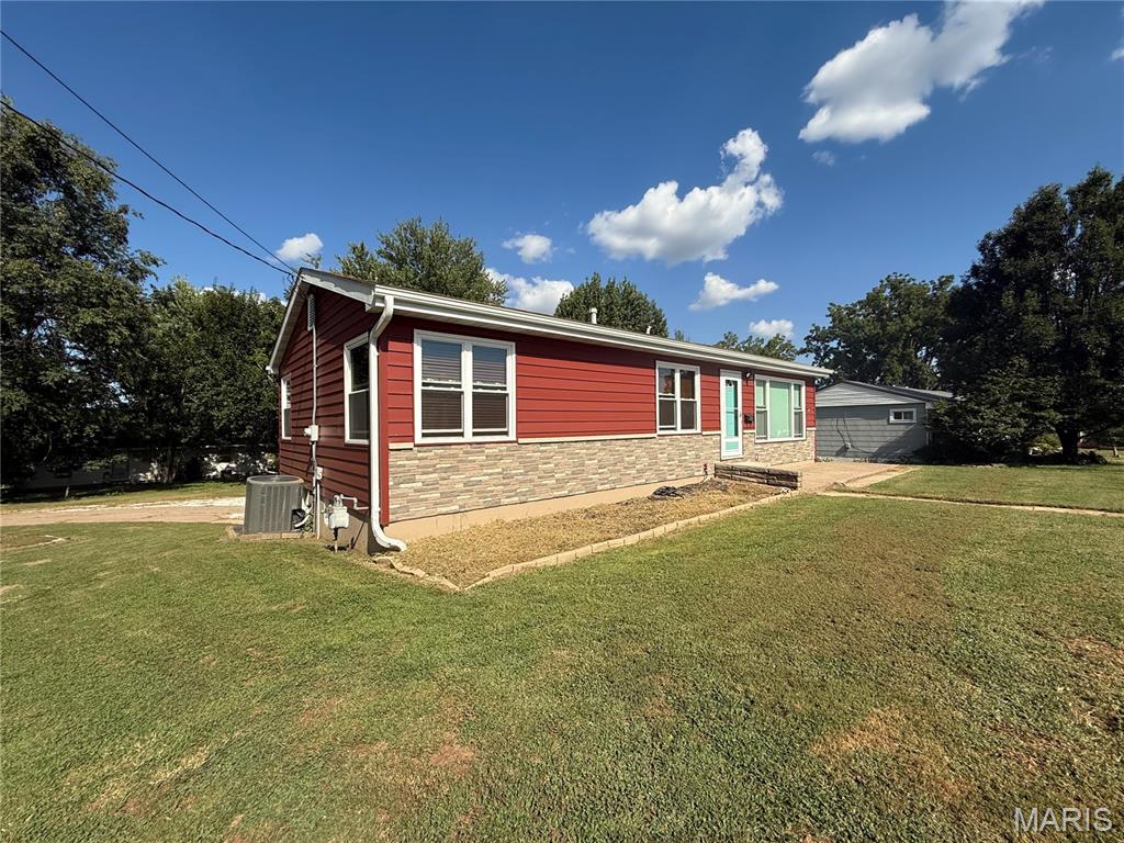 32 Wauneta Place