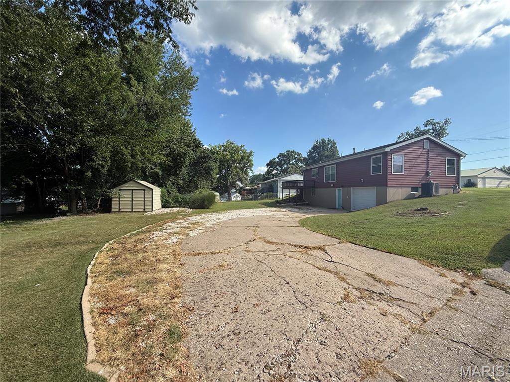 32 Wauneta Place