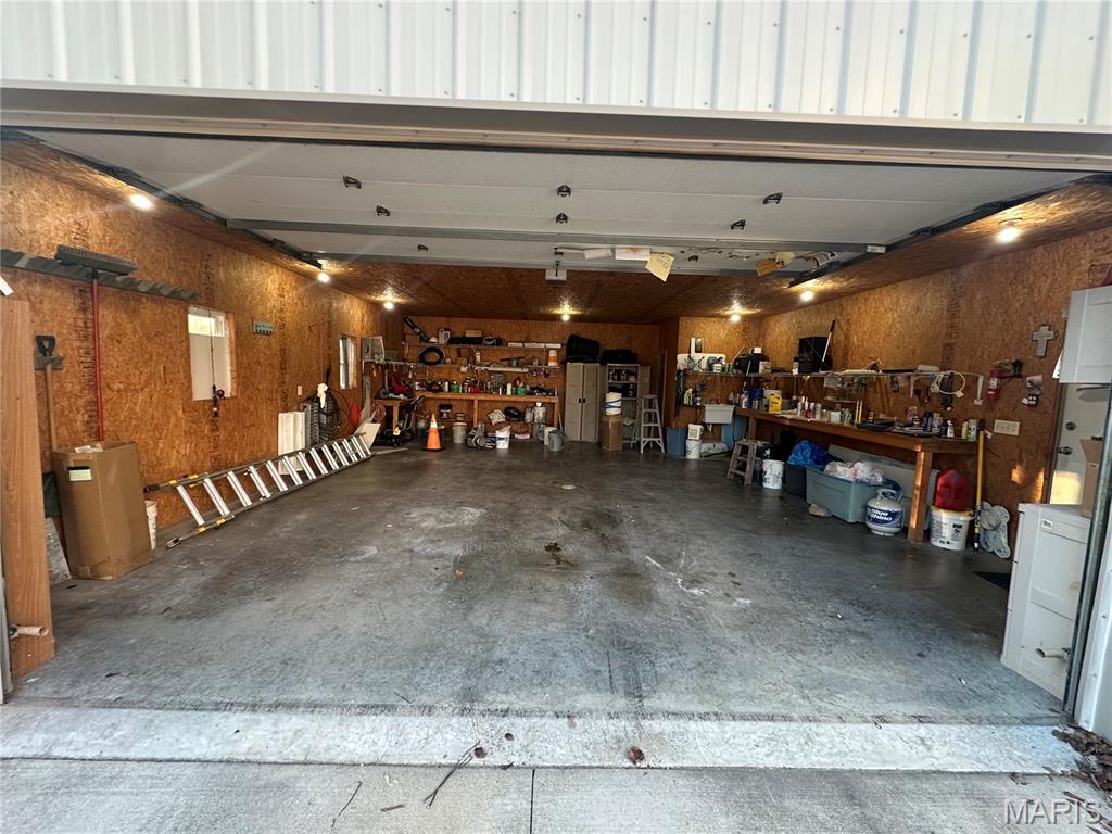 1104 Fairland Road