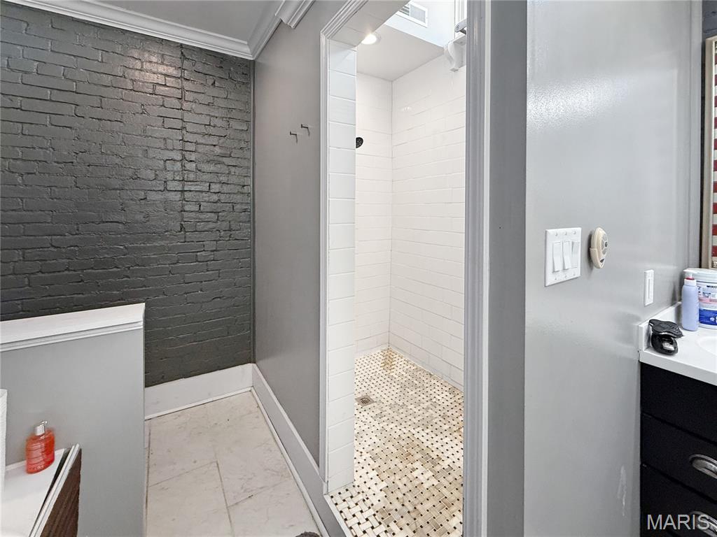 403 Broadway