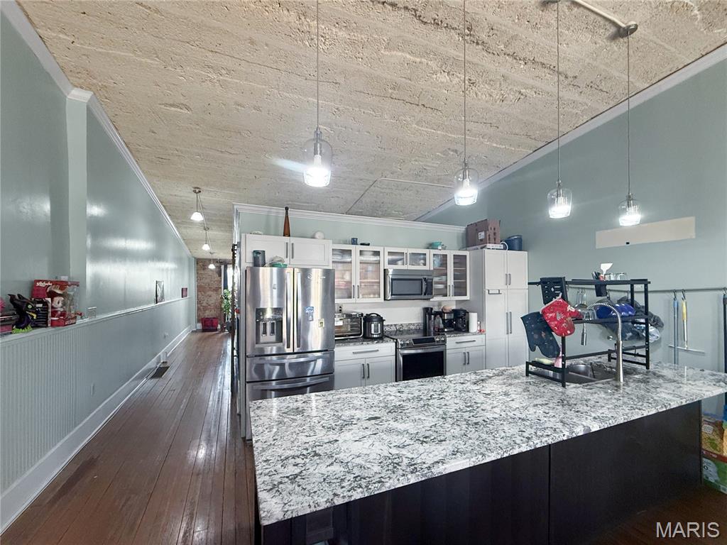 403 Broadway