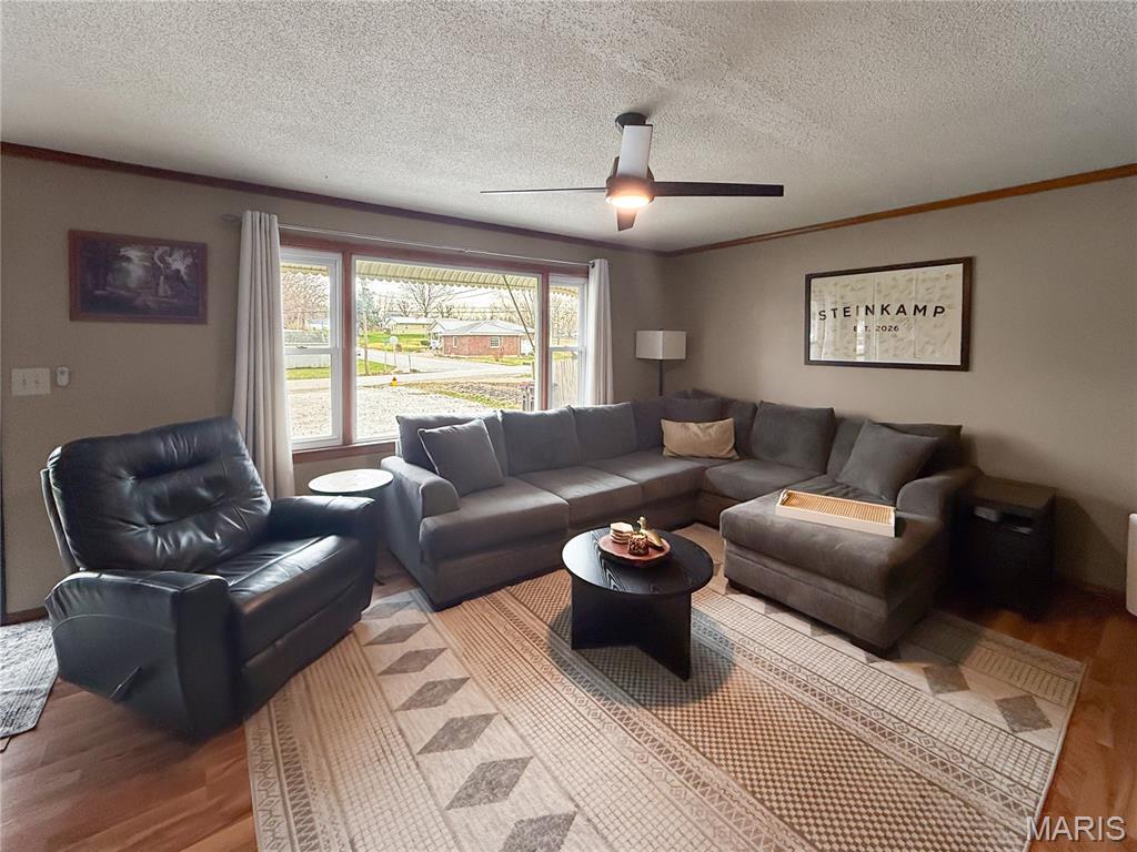 624 W New Street