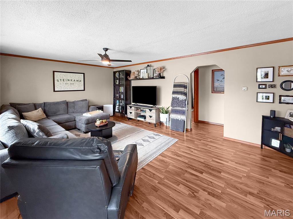 624 W New Street