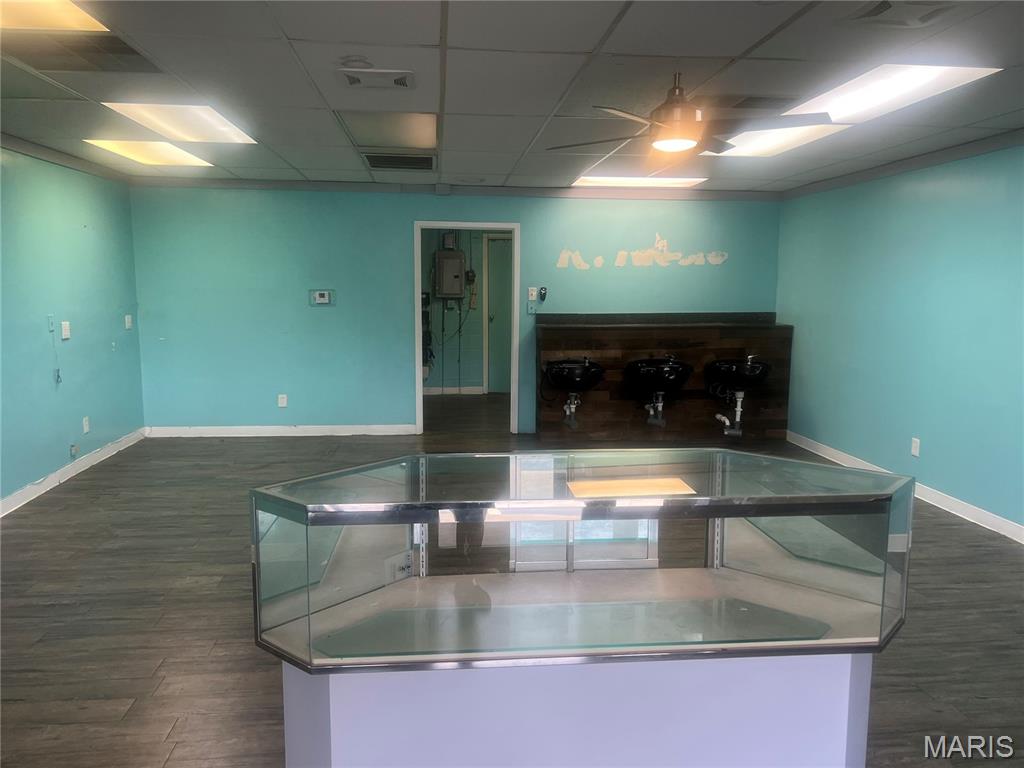 1635 N Hwy 6