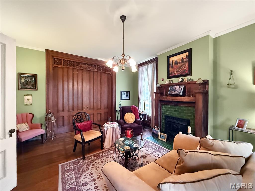 221 N Fifth Street