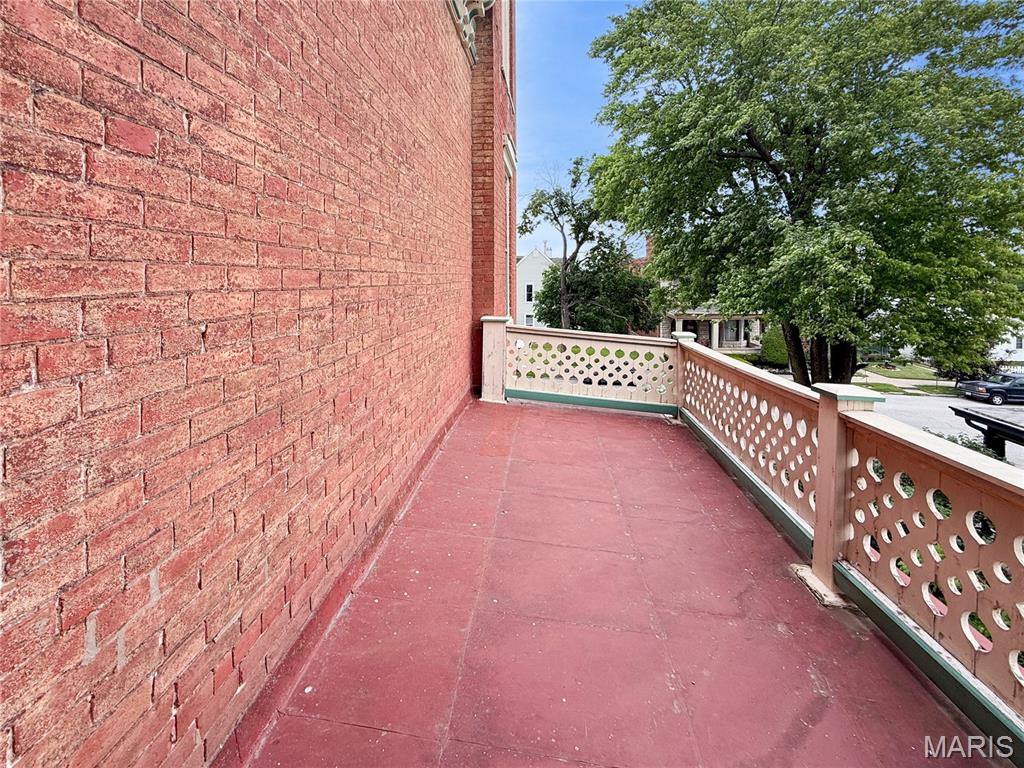 221 N Fifth Street