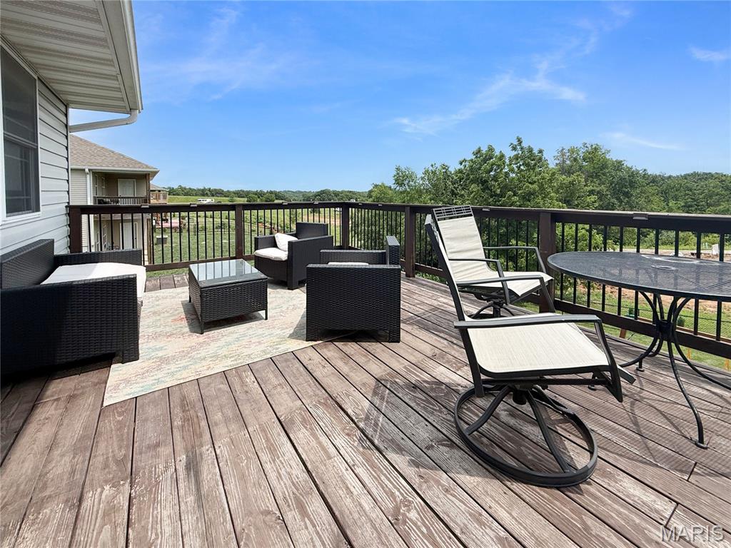 5687 Clear Creek Rd