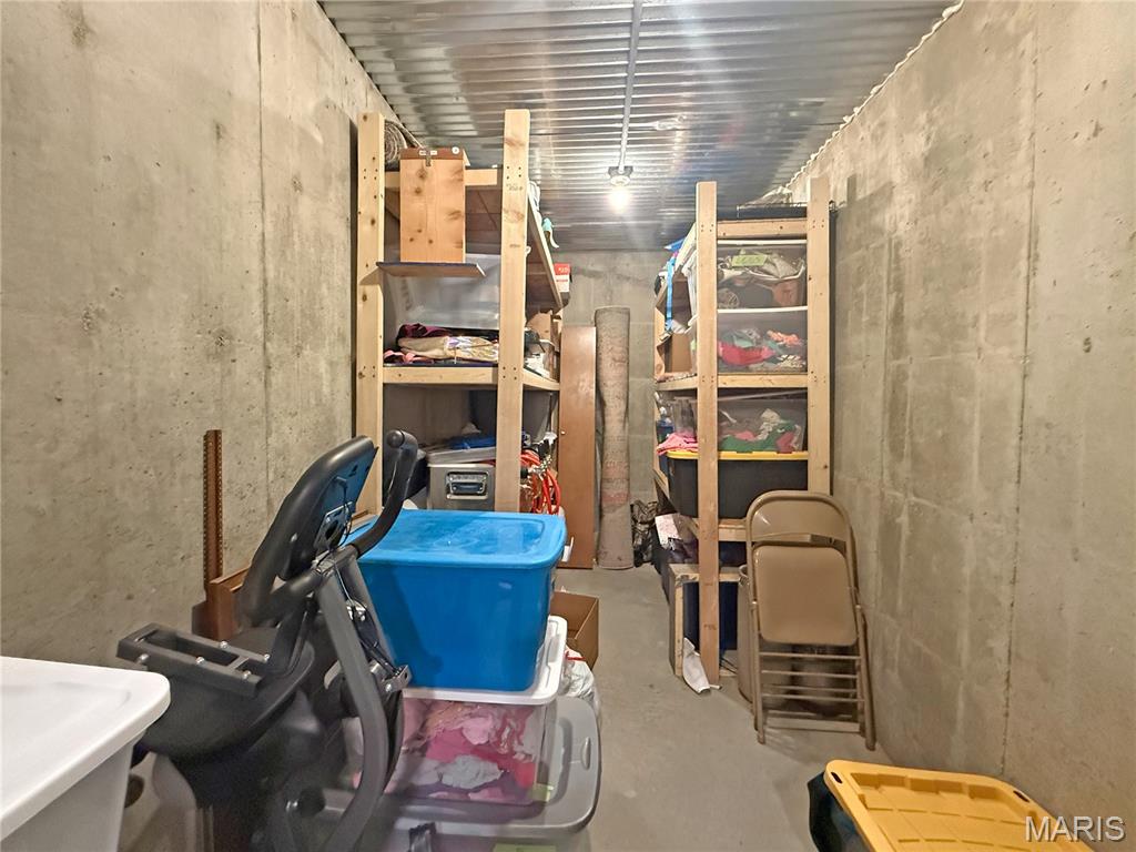5687 Clear Creek Rd