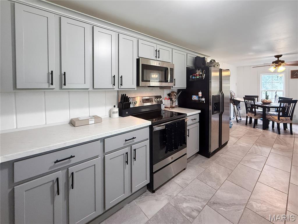 2713 Laclede