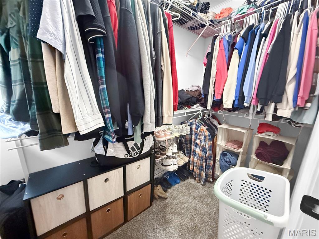 2713 Laclede