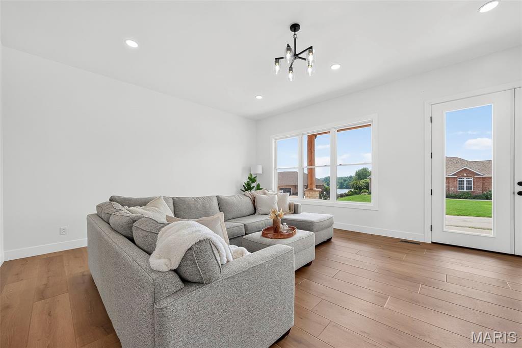 10116 Norwoods Ct