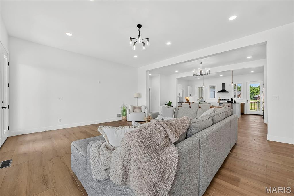 10116 Norwoods Ct