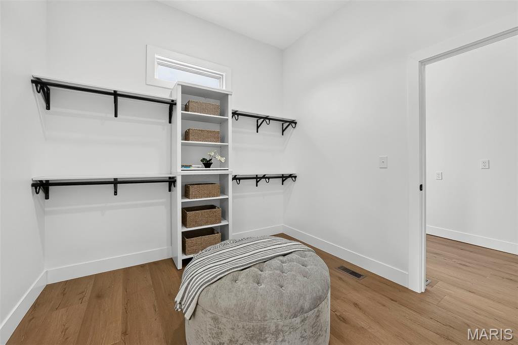 10116 Norwoods Ct