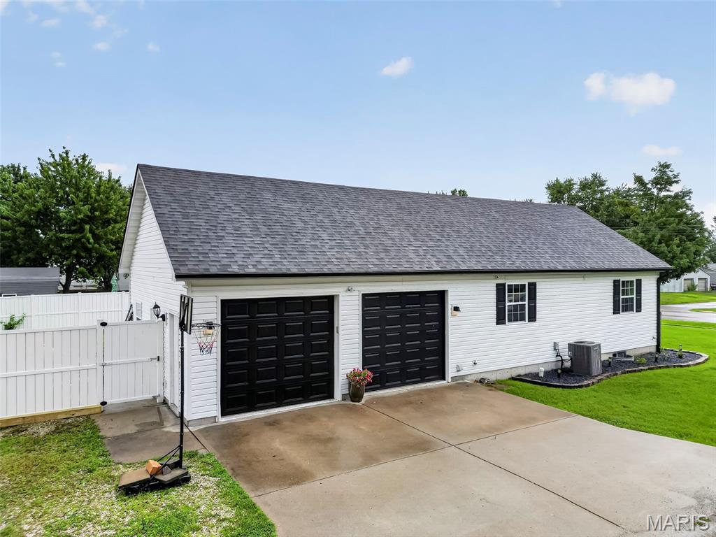 1019 W Main Street