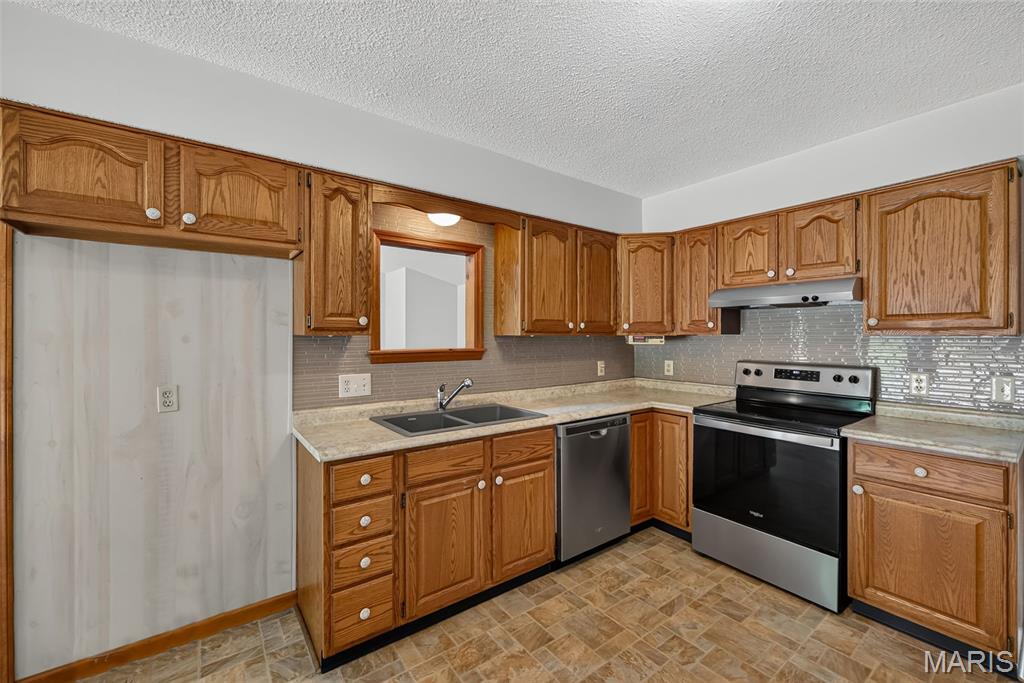 85 Mar Len Drive