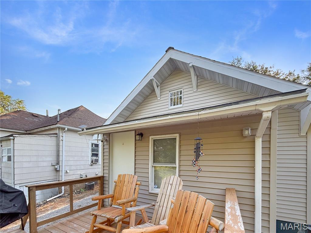 1607 Booker Street