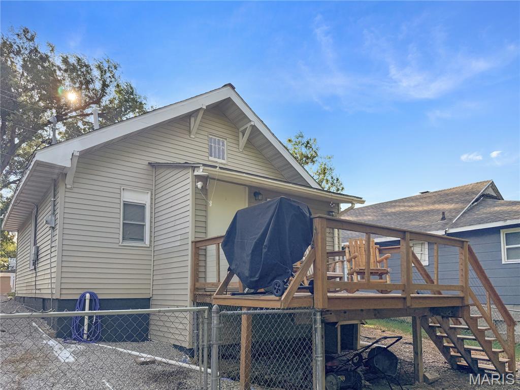 1607 Booker Street