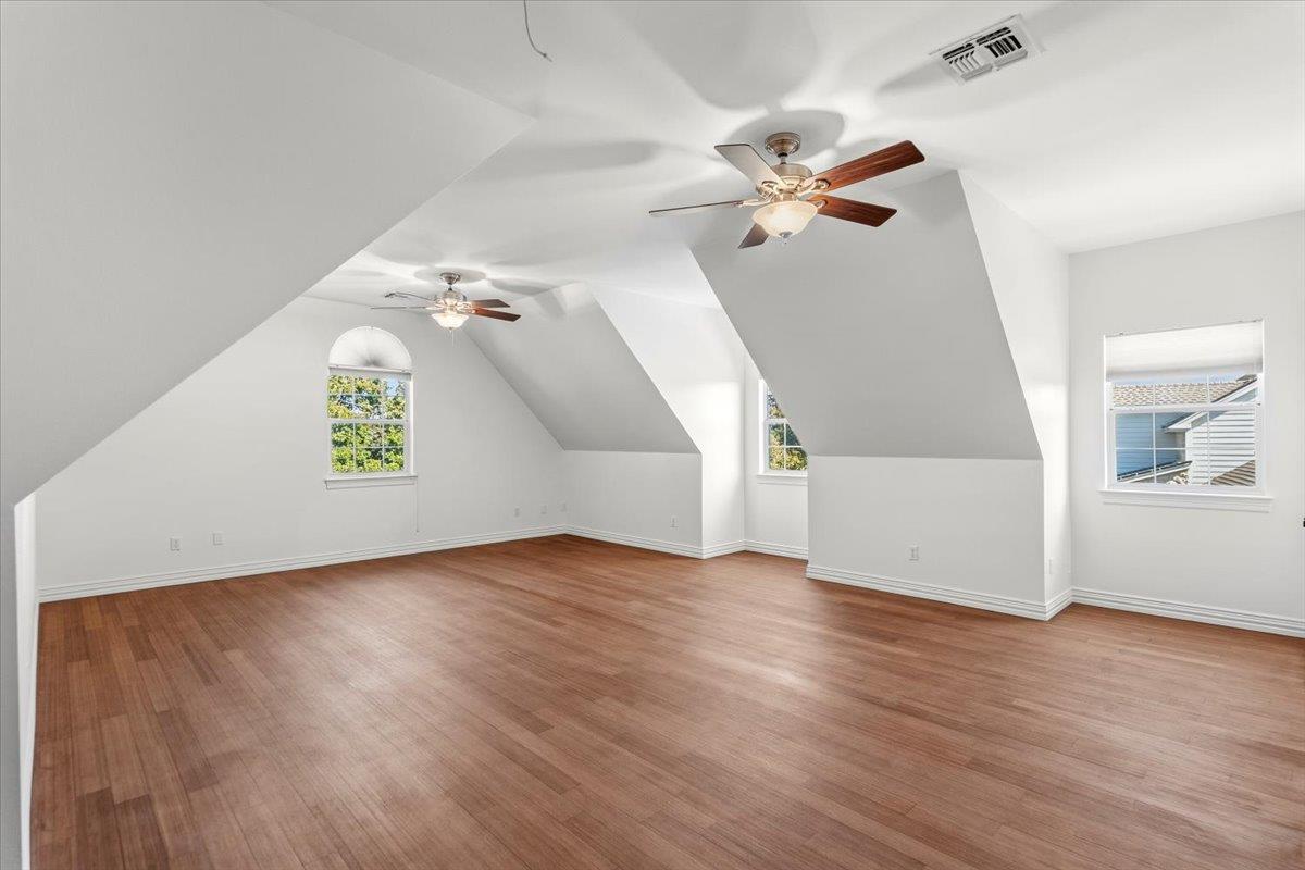 2707 Bartons Bluff LN