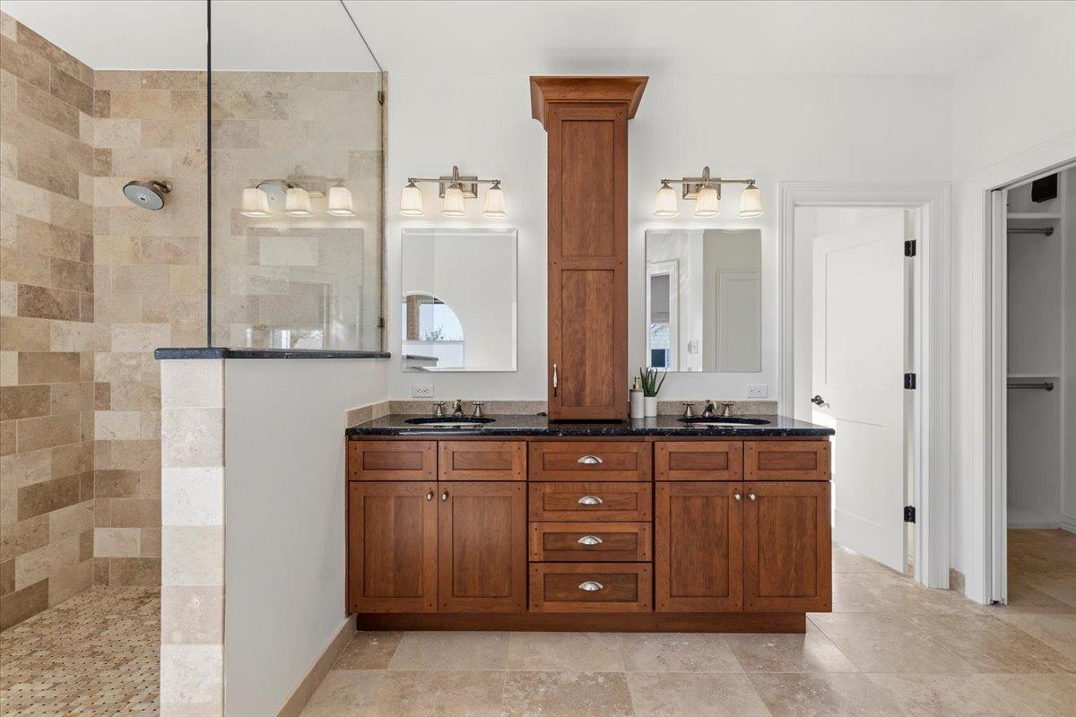 2707 Bartons Bluff LN