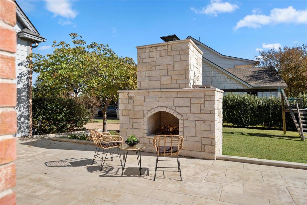 2707 Bartons Bluff LN