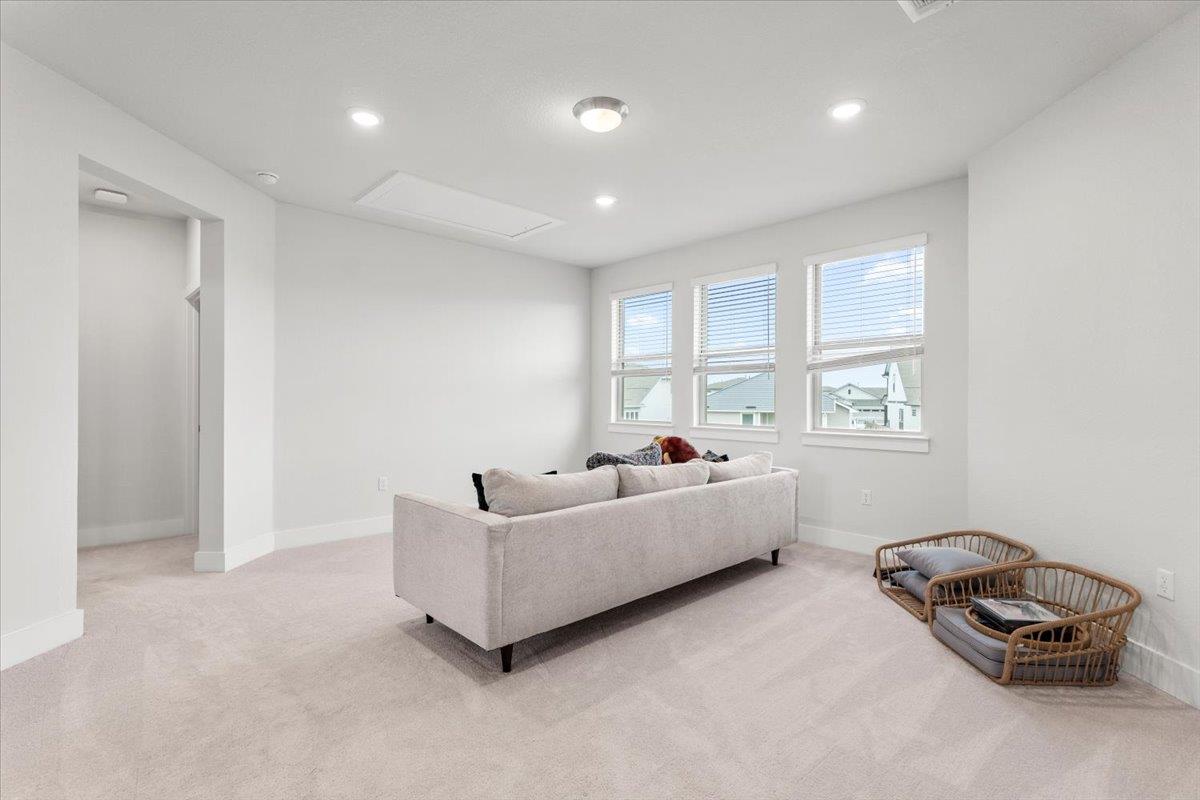 7710 Ellas Inlet DR