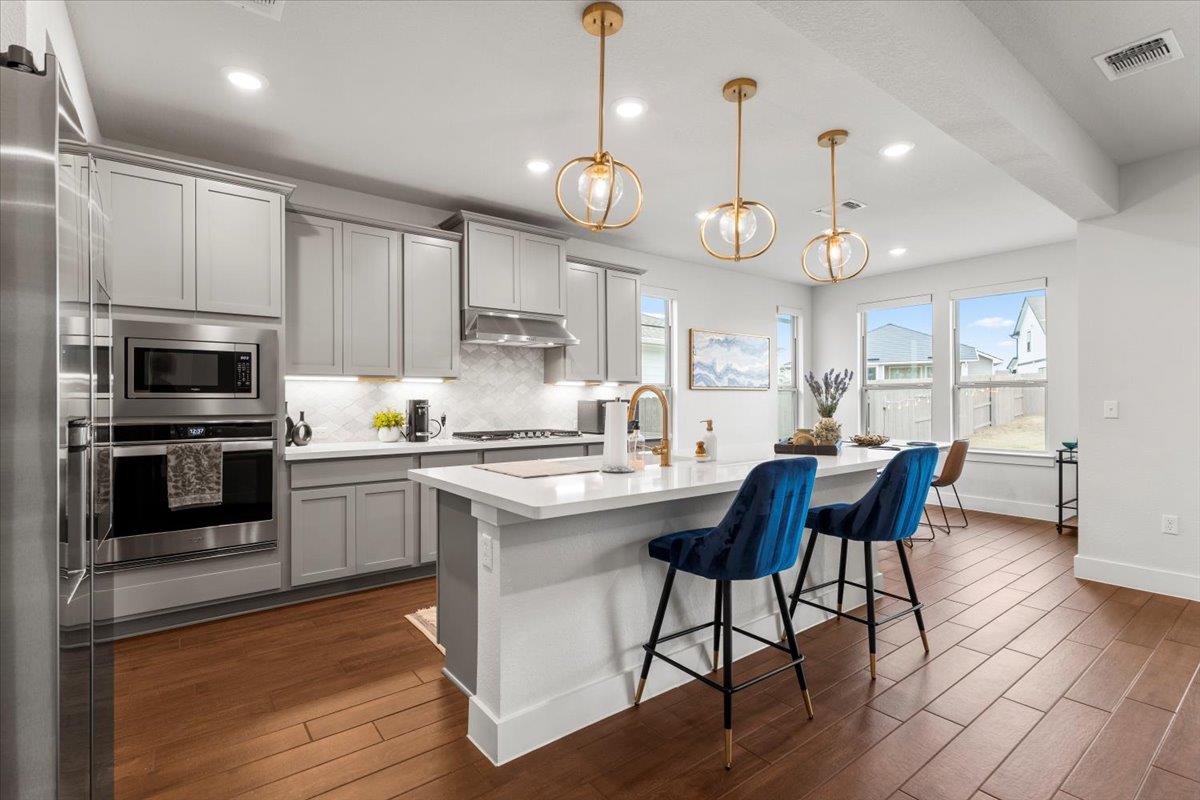 7710 Ellas Inlet DR