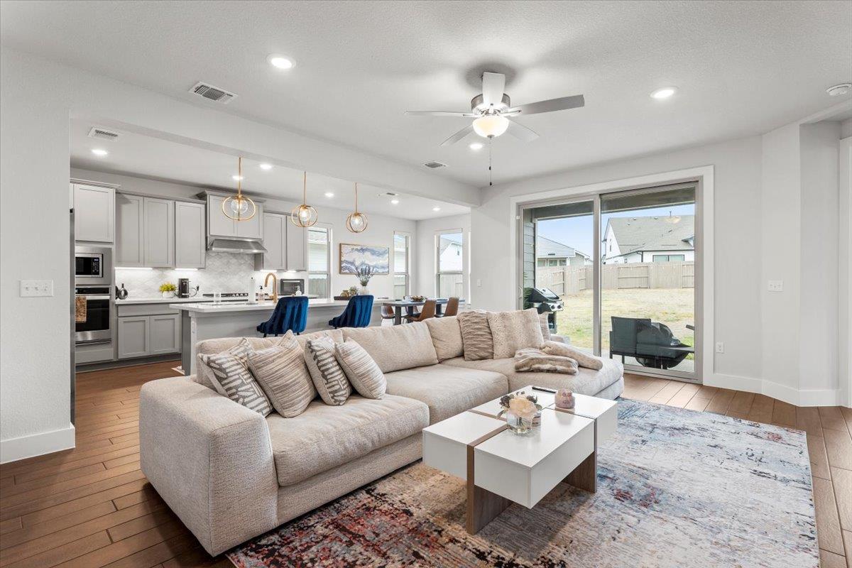 7710 Ellas Inlet DR