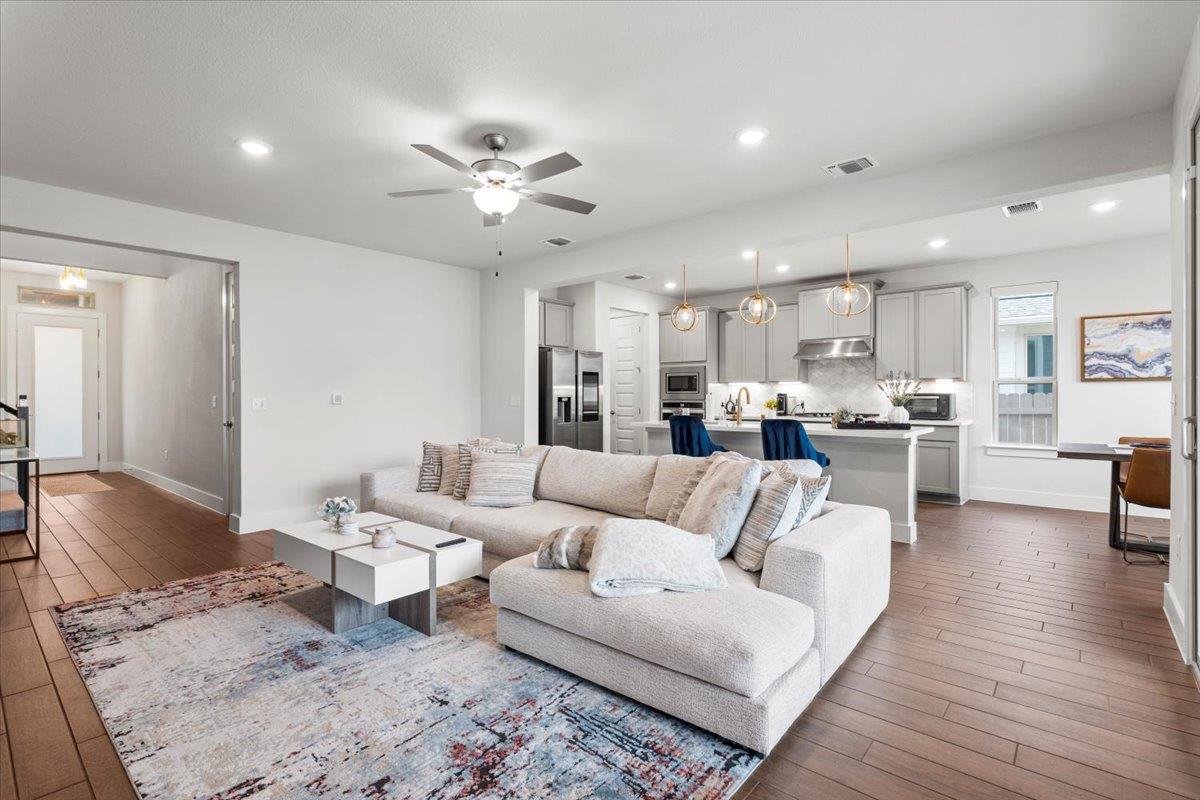 7710 Ellas Inlet DR
