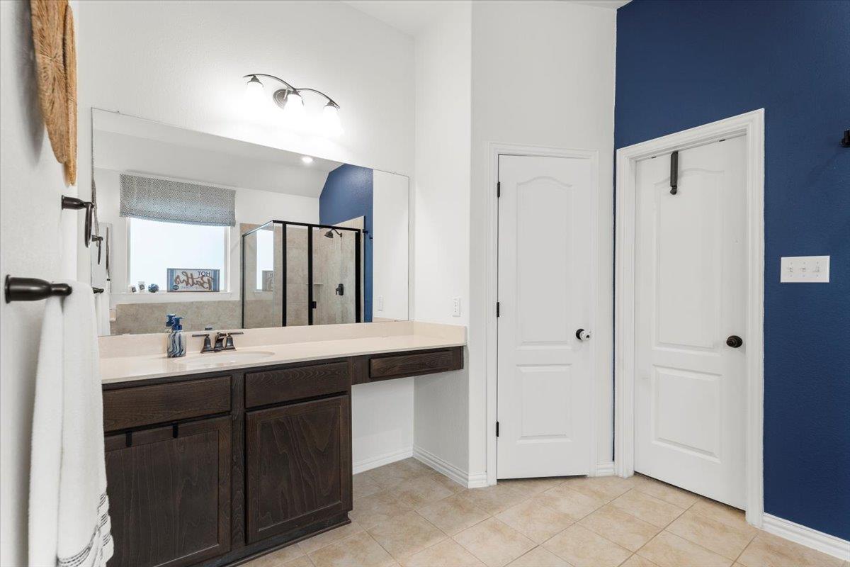 6401 Golden Bough LN, Pflugerville