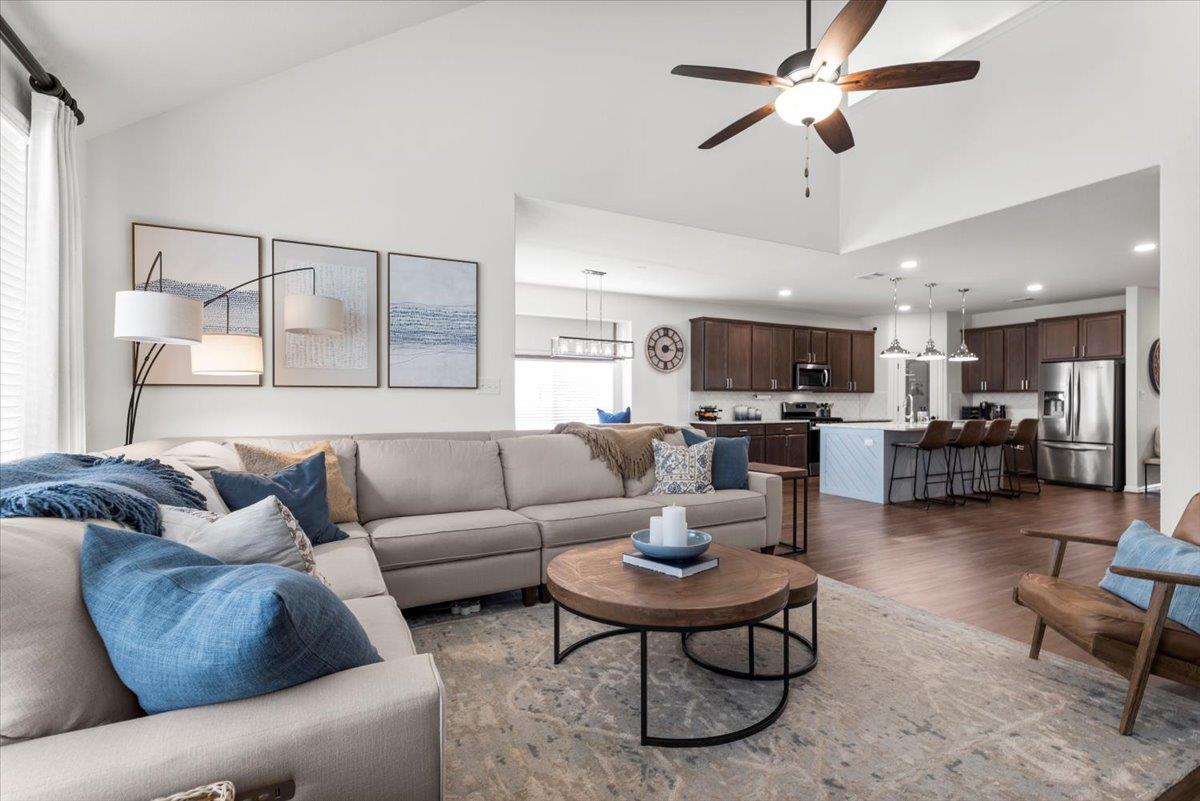 6401 Golden Bough LN, Pflugerville