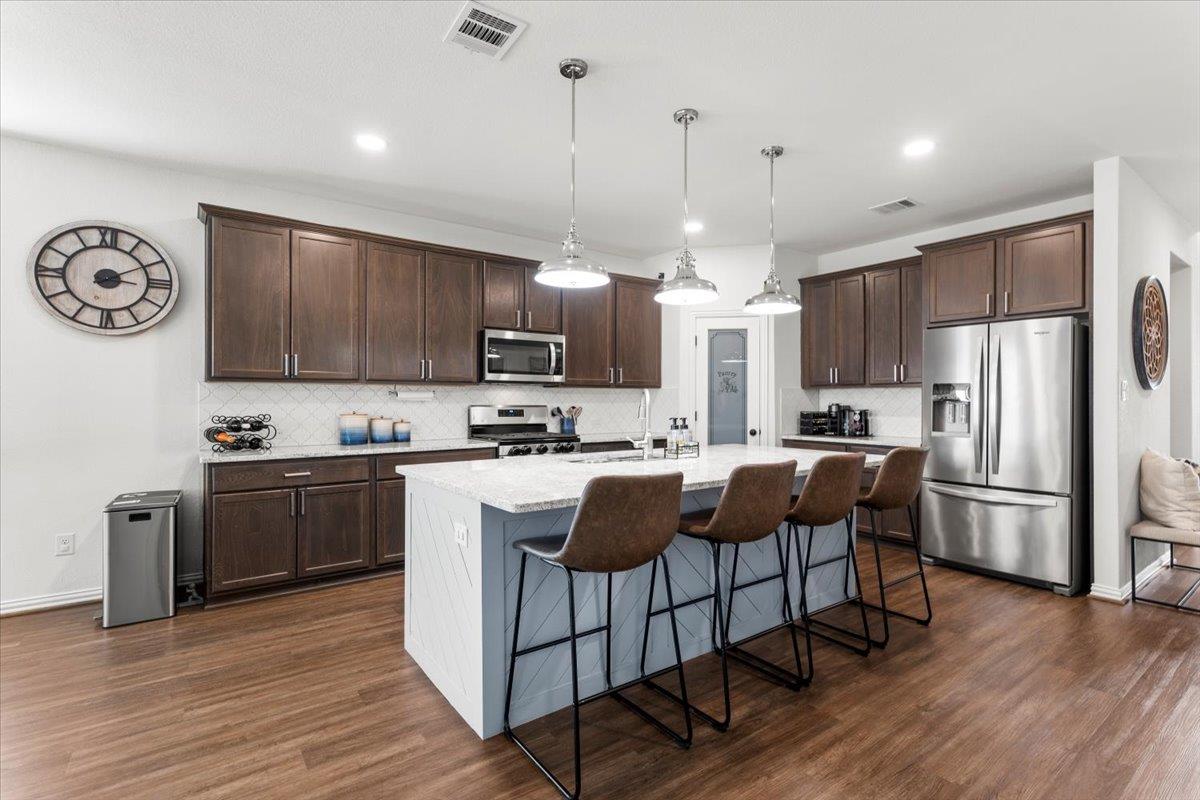 6401 Golden Bough LN, Pflugerville