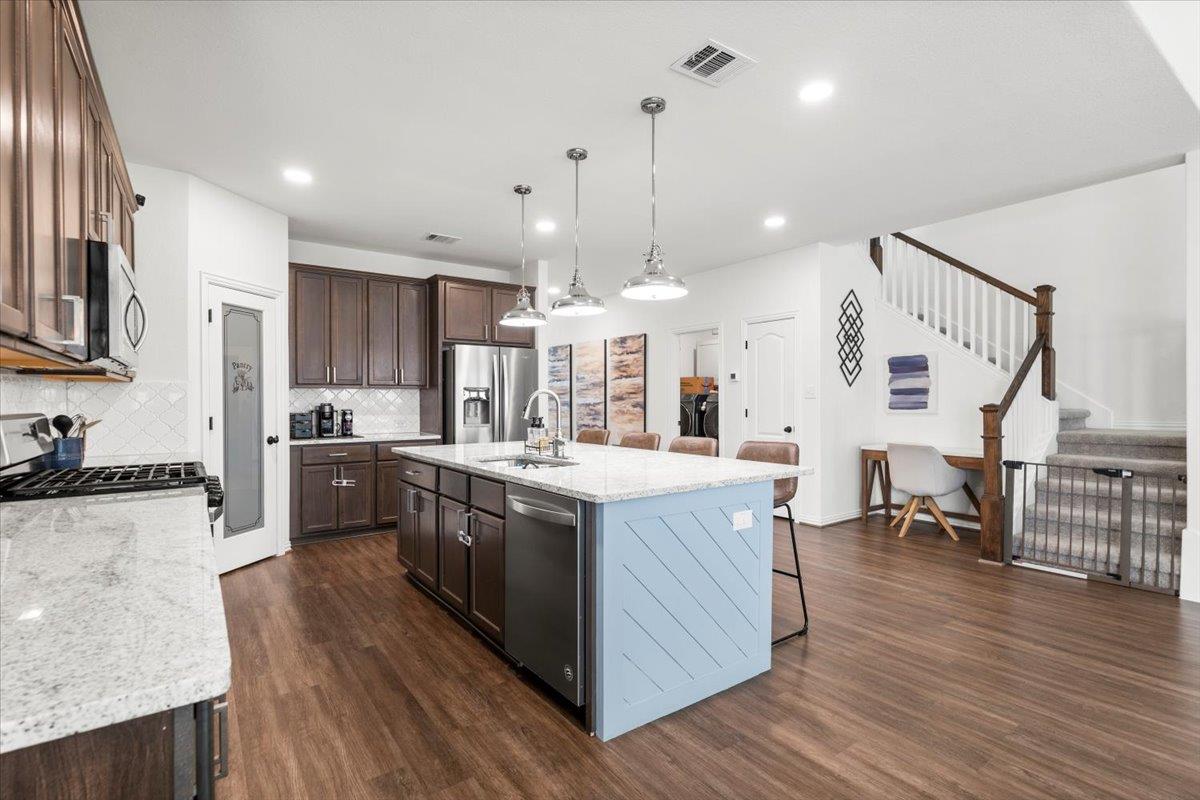 6401 Golden Bough LN, Pflugerville