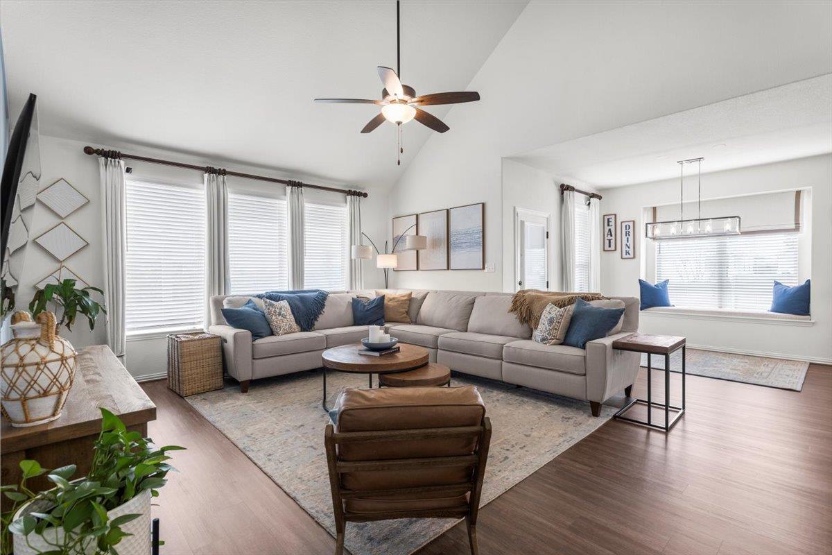 6401 Golden Bough LN, Pflugerville