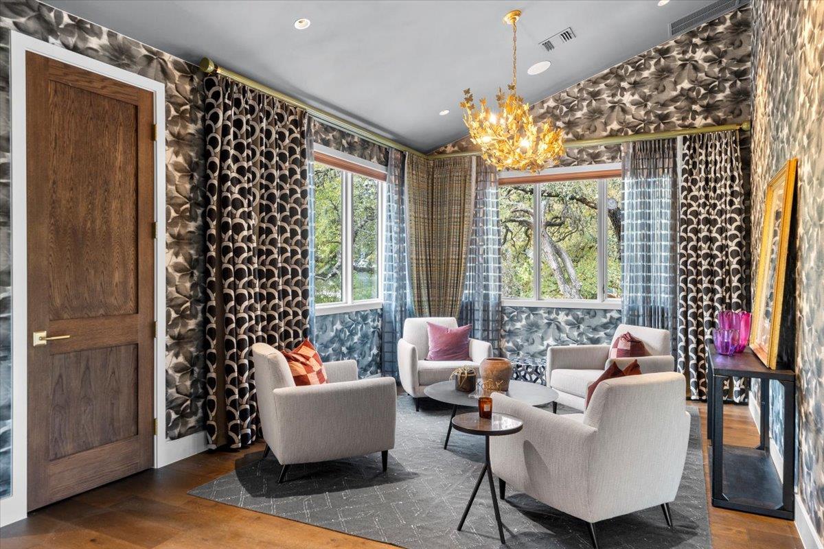 2200 W 9th ST, Austin