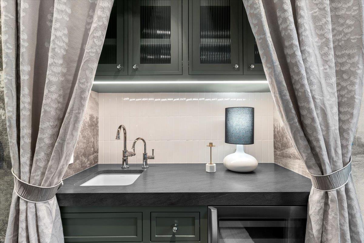 2200 W 9th ST, Austin