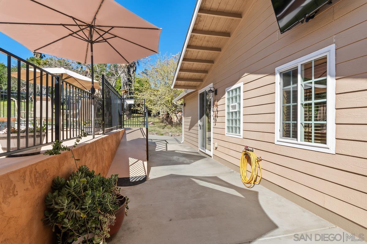 10429 San Carlos Dr