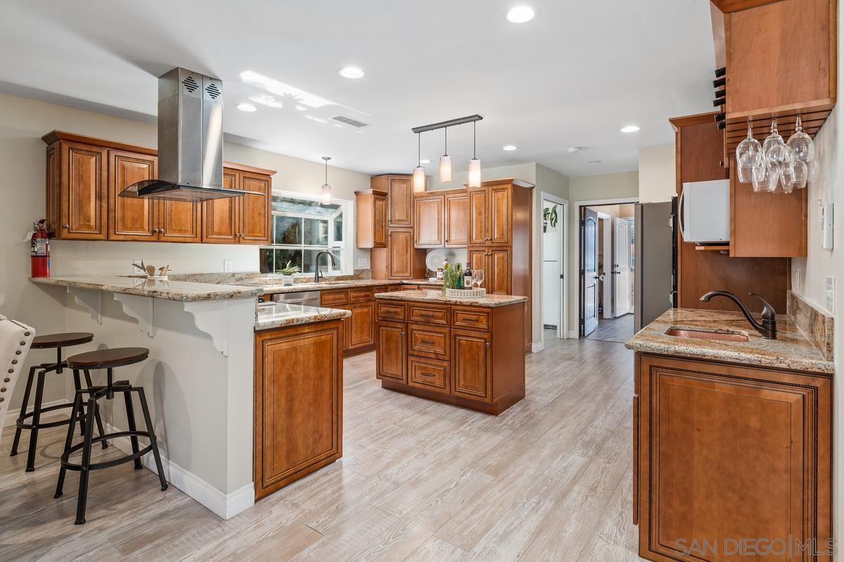 10429 San Carlos Dr