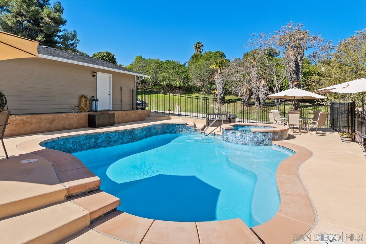 10429 San Carlos Dr