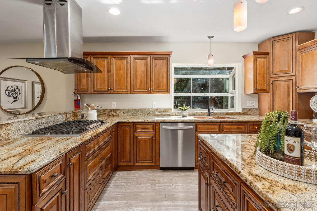 10429 San Carlos Dr