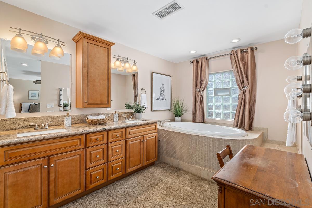 10429 San Carlos Dr