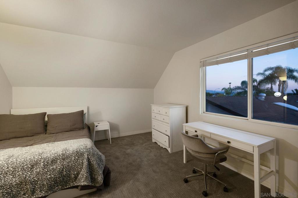 6678 Park Ridge Blvd