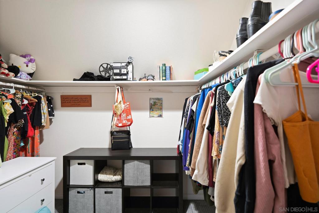 6678 Park Ridge Blvd